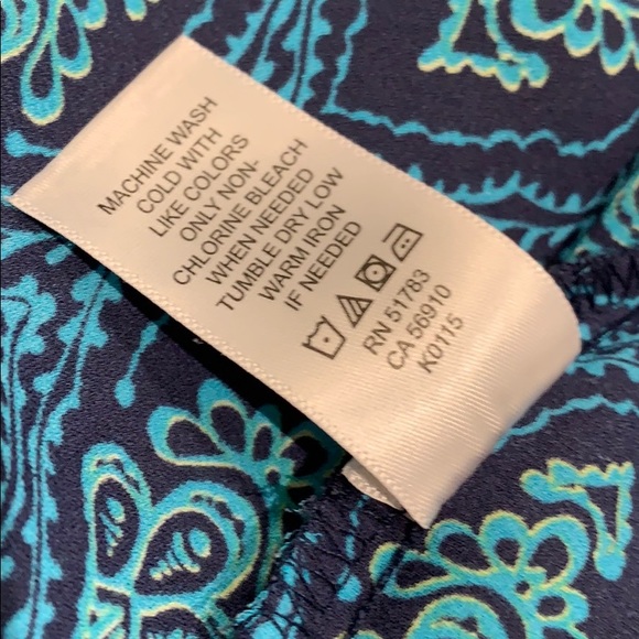 Maurices v-neck sleeveless blouse - Picture 6 of 9